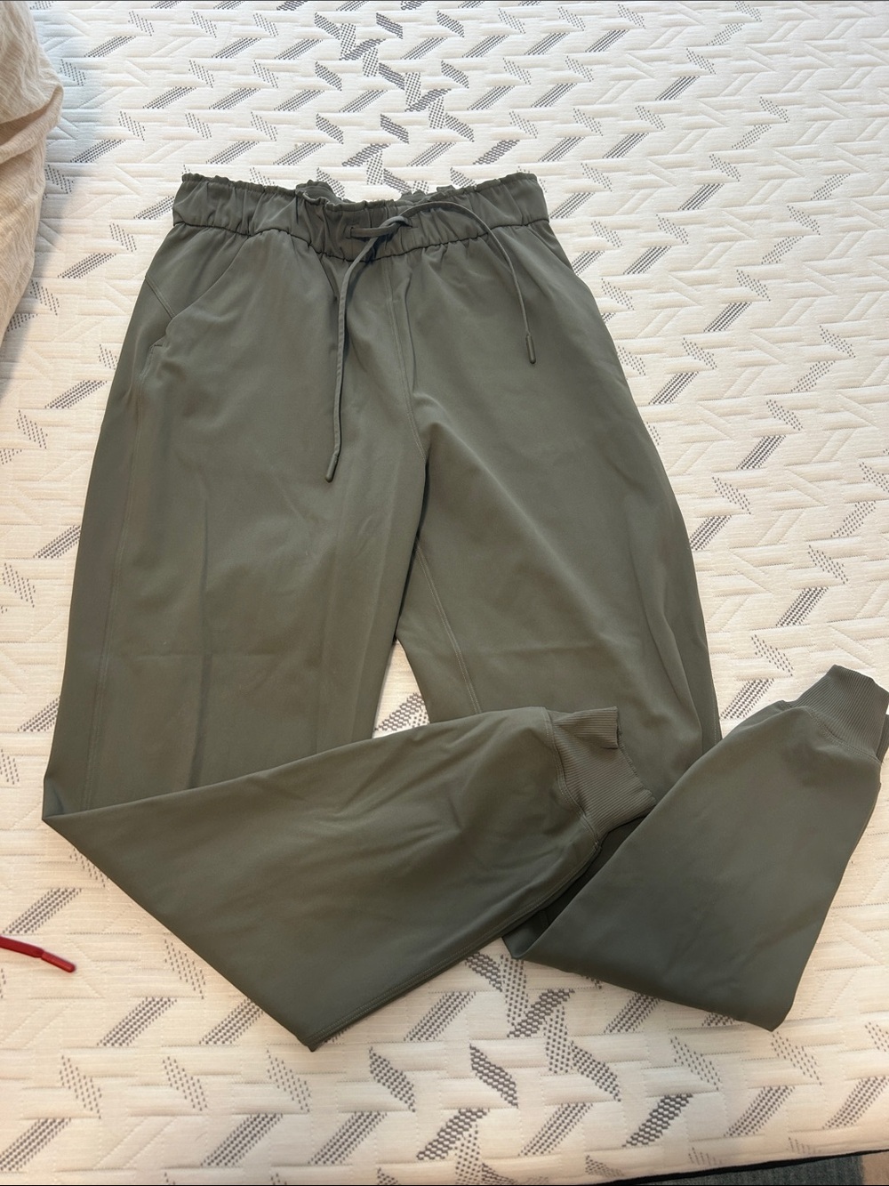 Women’s Olive Drawstring Jogger Pants